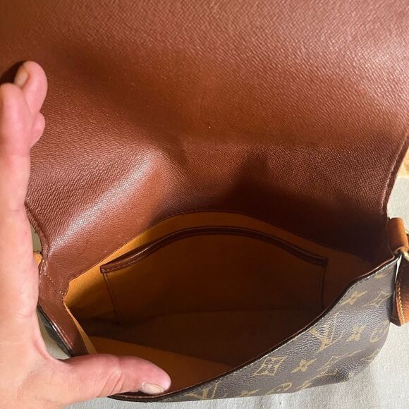 Louis Vuitton Musette Tango Monogramed Short Shoulder Bag circa 1999 w Dustbag - Picture 4 of 10